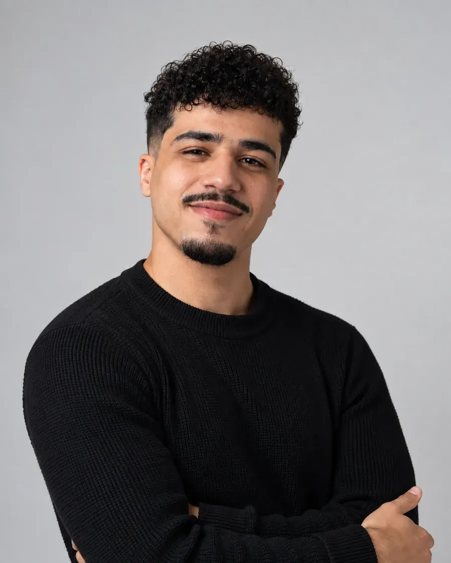 Portrait d'Ayoub Loudini, Brand Designer à Reims